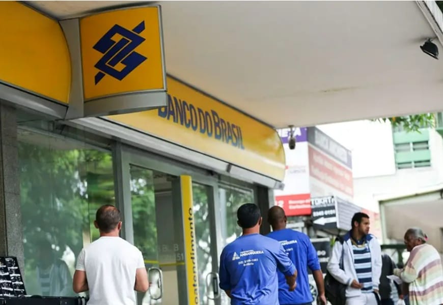 Banco do Brasil: A Menor Taxa Entre os Grandes Bancos?